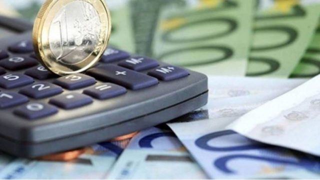 Επιστρεπτέα προκαταβολή: Σε ετοιμότητα η ΑΑΔΕ – Προ των πυλών η ανάρτηση των ποσών για 700.000 επιχειρήσεις (video)