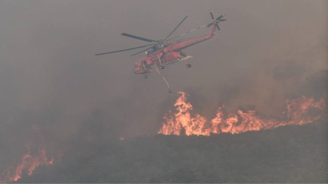 Φωτιά στον Έβρο – Εκκενώνονται τα παιδικά χωριά SOS (video)