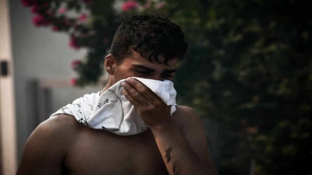 Φωτιά στην Πεντέλη: Ένας νεκρός! Θλίψη, οργή, αγανάκτηση & αποκαΐδια οι κόποι μιας ζωής – «Πύρινες» αντιδράσεις για το επιτελικό χάος (photo-video)
