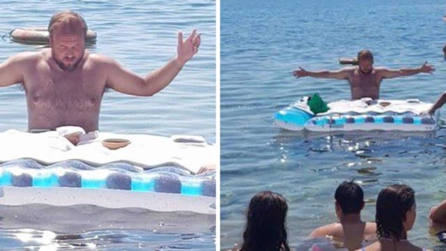 Σάλος στην Ιταλία: Ιερέας λειτούργησε με μαγιό μέσα στη θάλασσα – Η εισαγγελία διέταξε έρευνα