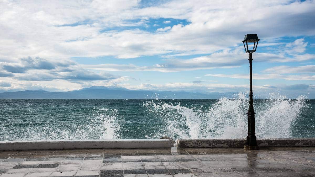Κηρύχθηκε σε κατάσταση έκτακτης ανάγκης η Σκύρος μετά τις καταστροφές από την κακοκαιρία (video)