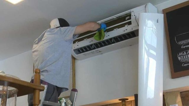 Επελαύνει ξανά ο κορωνοϊός: Οι 9+1 «χρυσές» οδηγίες για τη σωστή χρήση του κλιματιστικού σας