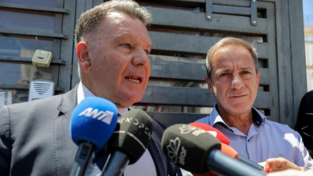 «Ρίχνει λάδι στη φωτιά» ο Αλέξης Κούγιας:  Οι «επαγγελματίες ομοφυλόφιλοι» θα πρέπει να αποζημιώσουν τον Λιγνάδη