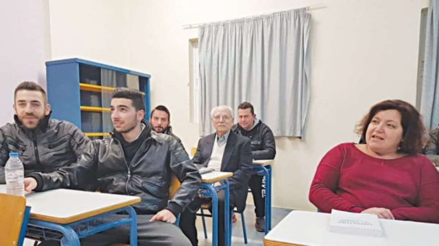 Δημήτρης Μουδατσάκης: 88χρονος παππούς πήρε πτυχίο από το Παν/μιο Κρήτης κι απέδειξε πως ποτέ δεν είναι αργά!