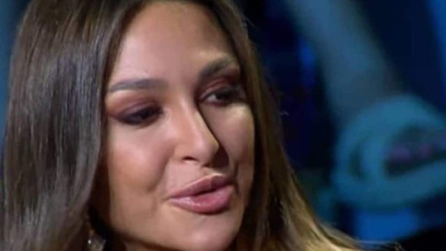 Survivor 5 – ημιτελικός: «Ξεπουπουλιασμένο καναρίνι σε κουβά με υαλουρονικό» – Το Twitter “ξεφτίλισε” την Ναυσικά Παναγιωτακοπούλου!
