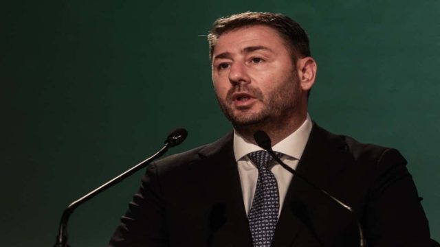 Νίκος Ανδρουλάκης: Καταγγελία «βόμβα» για παρακολούθηση του κινητού του τηλεφώνου – Βρέθηκε ο “κοριός” Predator (Video)