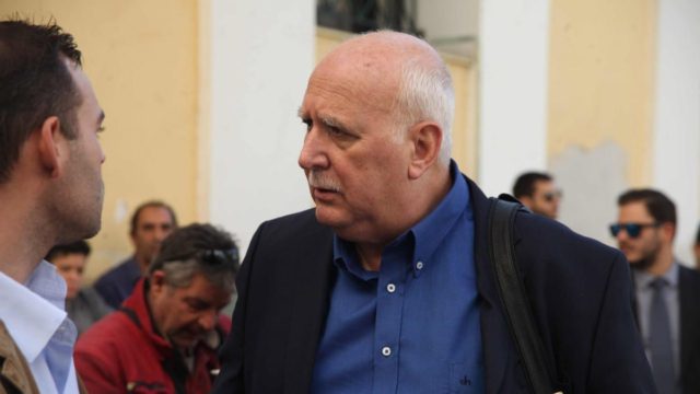 Δεν αφήνει με τίποτα τον Γιώργο Παπαδάκη: Ο δημοσιογράφος που έριξε 4 «άκυρα» για χάρη του