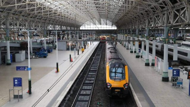 Πανζουρλισμός στην Βρετανία: Νέα μεγάλη απεργία στους σιδηροδρόμους