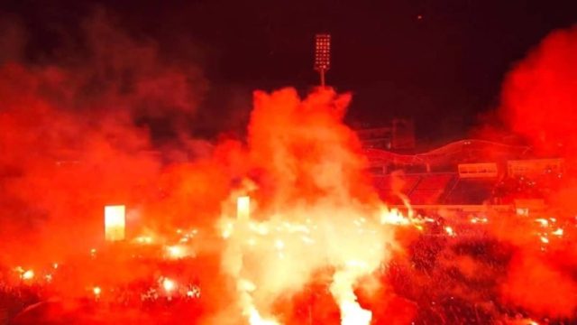 Χαμός με την συναυλία του Λεξ στη Ν. Σμύρνη: Πάνω από 20.000 κόσμος (Βίντεο)