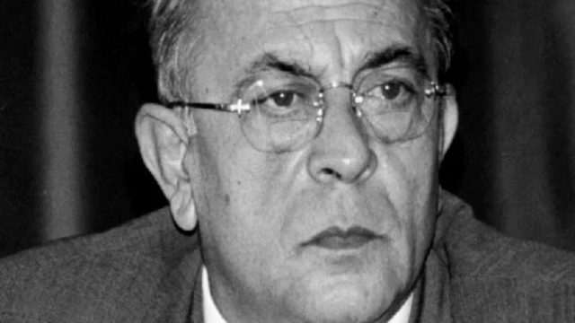 Πέθανε ο Δημήτρης Σκαμνάκης
