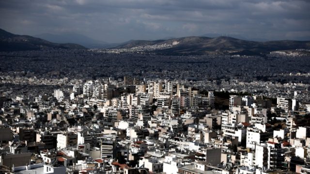 Σε αδιέξοδο οι φοιτητές: «Φωτιά» τα ενοίκια και έλλειψη σπιτιών για τις σπουδές τους!