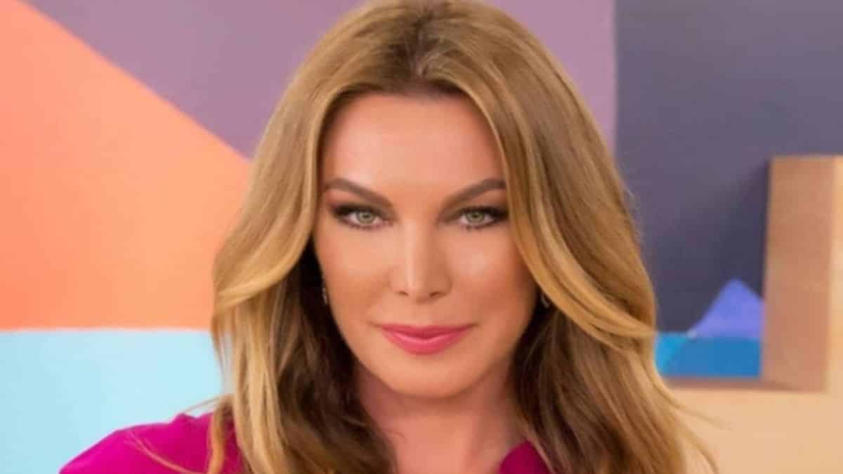 “Άλλαξα θρησκεία για να παντρευτώ τον σύντροφό μου”: Σάλος στην Τατιάνα Στεφανίδου!