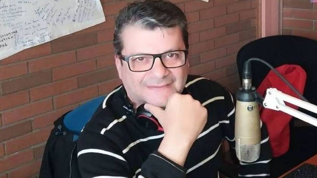 Πέθανε ο δημοσιογράφος Θοδωρής Ακάλεστος