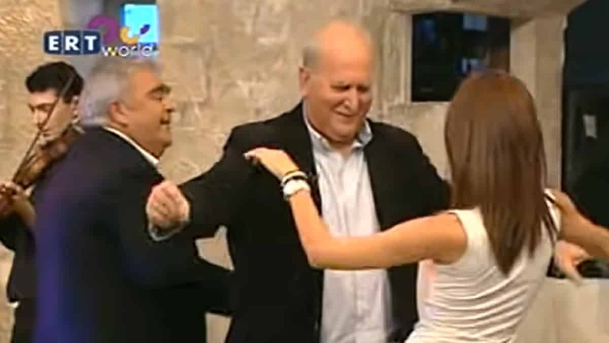 Έκανε… χαμό ο Γιώργος Παπαδάκης: Το μεθυστικό τσιφτετέλι με εντυπωσιακή γυναίκα που έβαλε «φωτιά» στην πίστα