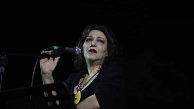 Εσπευσμένα στο νοσοκομείο η Ελένη Βιτάλη – Η κατάσταση της υγείας της