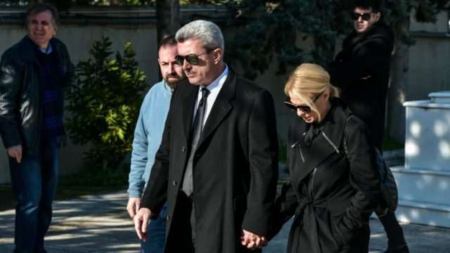 Θρηνούσε τον χαμό του η Κρίστη Τσολακάκη και μαζί όλη η Ελλάδα: Αυτός ήταν ο διάσημος πεθερός του Νίκου Χατζηνικολάου (photo)