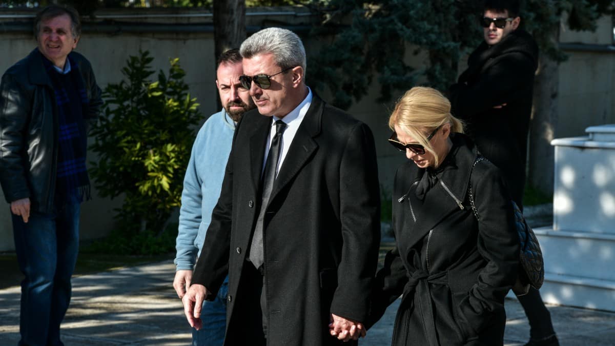 Θρηνούσε τον χαμό του η Κρίστη Τσολακάκη και μαζί όλη η Ελλάδα: Αυτός ήταν ο διάσημος πεθερός του Νίκου Χατζηνικολάου (photo)