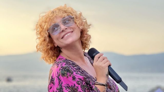 Πανζουρλισμός με την Ελεονώρα Ζουγανέλη – Έγινε γνωστό για την τραγουδίστρια