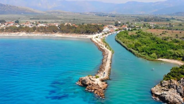 Η ιστορική ελληνική αμμουδιά στις ακτές της Πρέβεζας και ο μύθος των ψυχών