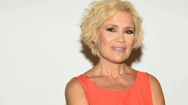 Στον κατήφορο η Κωνσταντίνα Μιχαήλ: «Περάσαμε δύσκολα με τον πατέρα μου…» (Video)