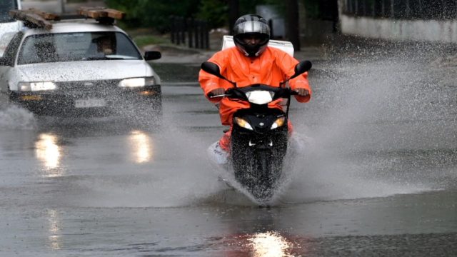 Έκτακτες ανακοινώσεις για την κακοκαιρία: «Αποφύγετε τις μετακινήσεις για τις επόμενες μέρες» – Οι περιοχές που έχουν τεθεί σε συναγερμό (Video)