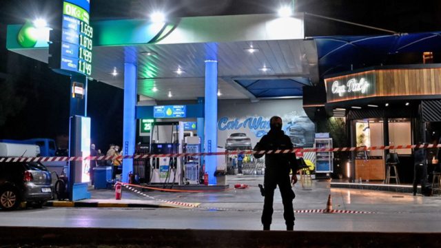 Δολοφονία βενζινά στη Νίκαια:“Έπαιξε π@@στ@ σε κάποιον και…” – Ο διάλογος που αποκαλύπτει τα κίνητρα της πράξης (video)