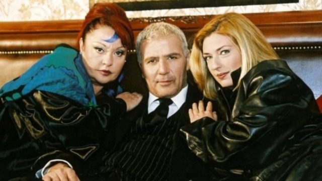 Φαίη Κοκκινοπούλου: Θυμάστε το «κορίτσι» του Νίκου Σεργιανόπουλου; Δείτε πως είναι σήμερα η «Μελίτα» από τους «Στάβλους της Εριέττας Ζαΐμη»