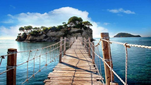 Το ελληνικό νησί που διαθέτει μερικές από τις καλύτερες παραλίες του κόσμου