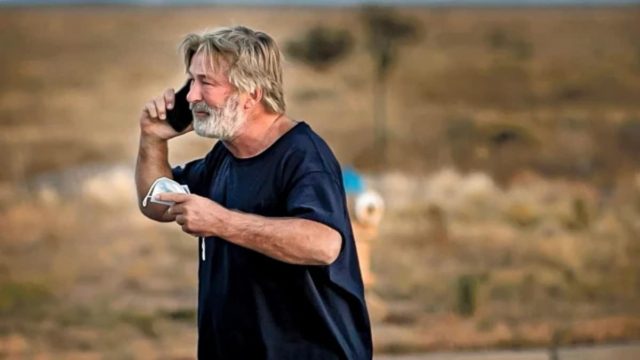 Το FBI «αδειάζει» τον Άλεκ Μπάλντουιν: «Εσύ τράβηξες τη σκανδάλη»