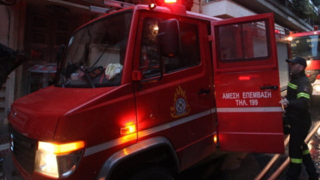 Άλιμος: Μεγάλη έκρηξη σε συνεργείο σκαφών – Τρεις τραυματίες