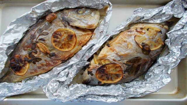 Τυλίξτε με αλουμινόχαρτο το φαγητό στη σχάρα – Αυτή είναι η νέα τάση στο μαγείρεμα (φωτο)