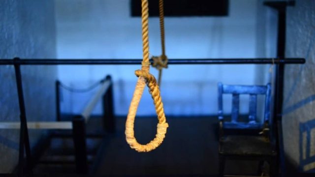 Φρίκη στη Λαμία: 29χρονη γυναίκα βρέθηκε απαγχονισμένη μέσα στο σπίτι της – Πώς αποκαλύφθηκε η τραγωδία