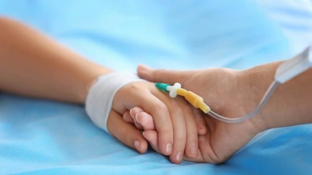 Αγωνία για 4χρονο στην Άρτα: Νοσηλεύεται στη ΜΕΘ μετά από ατύχημα στο σπίτι