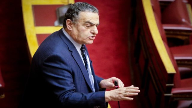 Θύελλα αντιδράσεων για τις δηλώσεις Αθανασίου: «Ναι στις υποκλοπές για λόγους εθνικής ασφάλειας» – Το παράδειγμα με τον «μουσουλμάνο βουλευτή» (video)