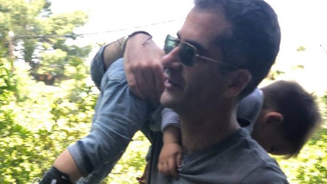 Αναστάτωση στο σπίτι του Κώστα Μπακογιάννη – Δύσκολες ώρες για τον ίδιο και τον μικρό του γιο, Δήμο