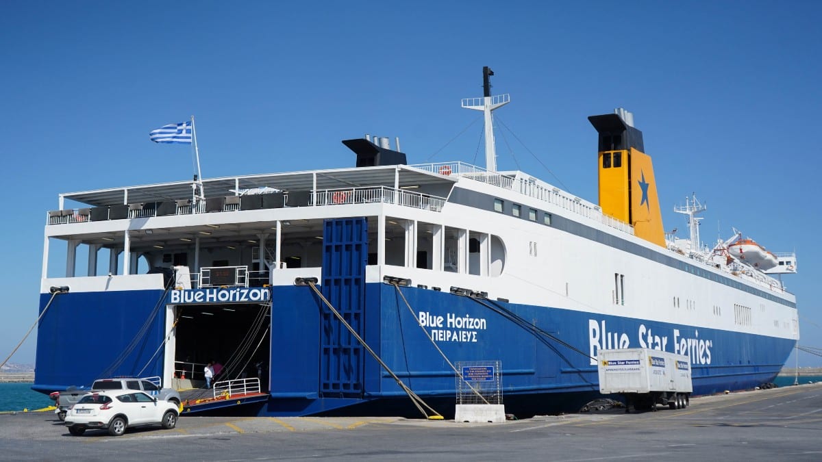 Blue Horizon – Πραγματική «Οδύσσεια» για 930 επιβάτες: Η αιτία της απίστευτης ταλαιπωρίας στο δρομολόγιο από Κρήτη προς Πειραιά (video)