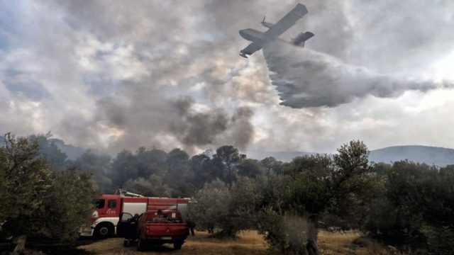 Φωτιά στα Κύθηρα στην περιοχή Γερακάρι