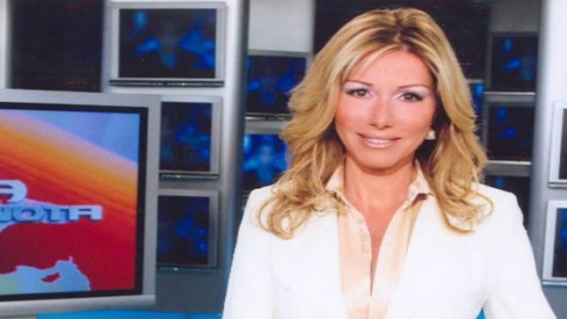 Θυμάστε τη δημοσιογράφο Λίζα Δουκακάρου; Απίστευτη η σημερινή της εικόνα – Η τραγωδία που την εξαφάνισε