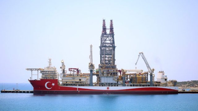 Ελληνοτουρκικά: «Ζεσταίνει» τις μηχανές του το τουρκικό γεωτρύπανο – 3 σενάρια για το πού θα κινηθεί  (Video)