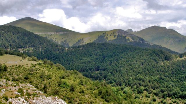 Θρίλερ στη Δράμα: Πληροφορίες για έναν νεκρό και έναν τραυματία από χτύπημα κεραυνού στο όρος Φαλακρό – Δύσκολη η επιχείρηση διάσωσης