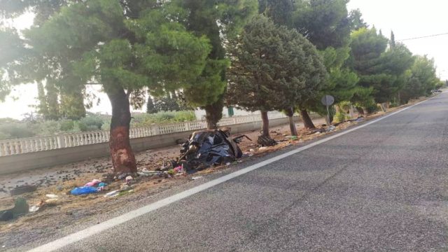 Θανατηφόρο τροχαίο στο Γαλαξίδι: Σκοτώθηκαν ένας 24χρονος και μία κοπέλα 21 ετών (video)