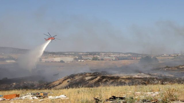 Φωτιά στο Ωραιόκαστρο Θεσσαλονίκης – Μεγάλη κινητοποίηση (video)
