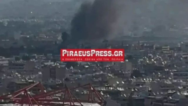 Φωτιά κοντά στη Λαχαναγορά του Ρέντη στον Ταύρο