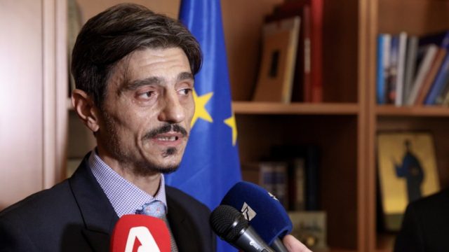 Απάτη με τον Δημήτρη Γιαννακόπουλο – «Όλα ψέματα μην ακούτε κανέναν»!