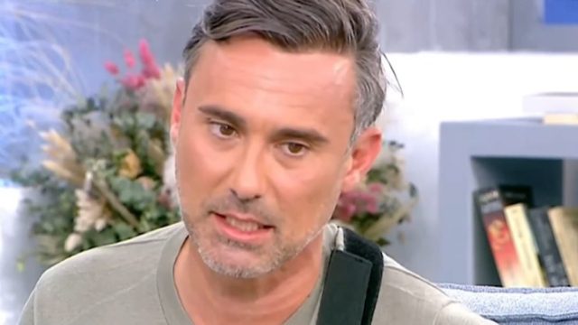 Άνοιξε τα «χαρτιά» του ο Γιώργος Καπουτζίδης: «Δεν πειράζει να δείτε δύο γκέι άντρες – Συγγνώμη εάν σας έπεσε βαρύ»