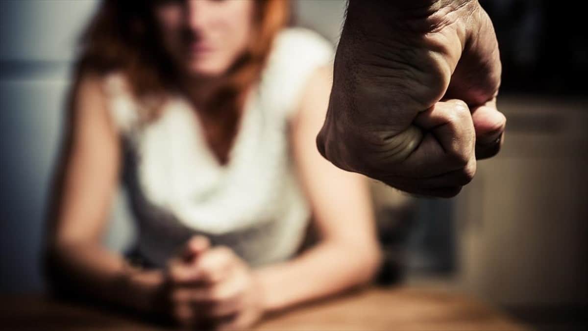 Ιθάκη: 32χρονος ξυλοκόπησε την 27χρονη φίλη του – Γέμισε μώλωπες σε όλο της το σώμα (Video)