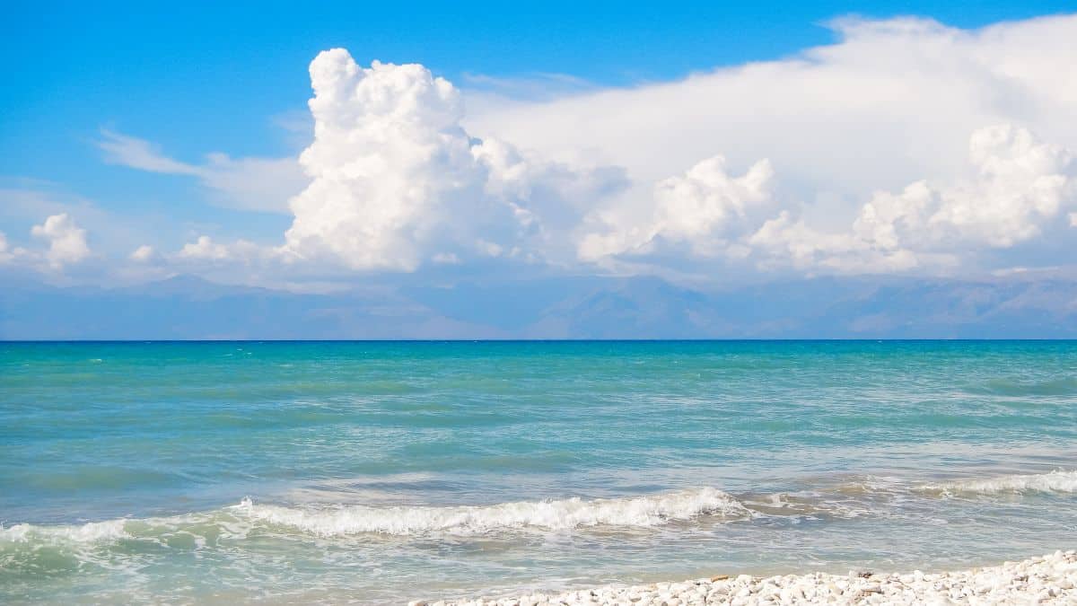 Καιρός σήμερα (29/08): Καλοκαιρία αλλά και τοπικές βροχές – Η πρόγνωση της εβδομάδας