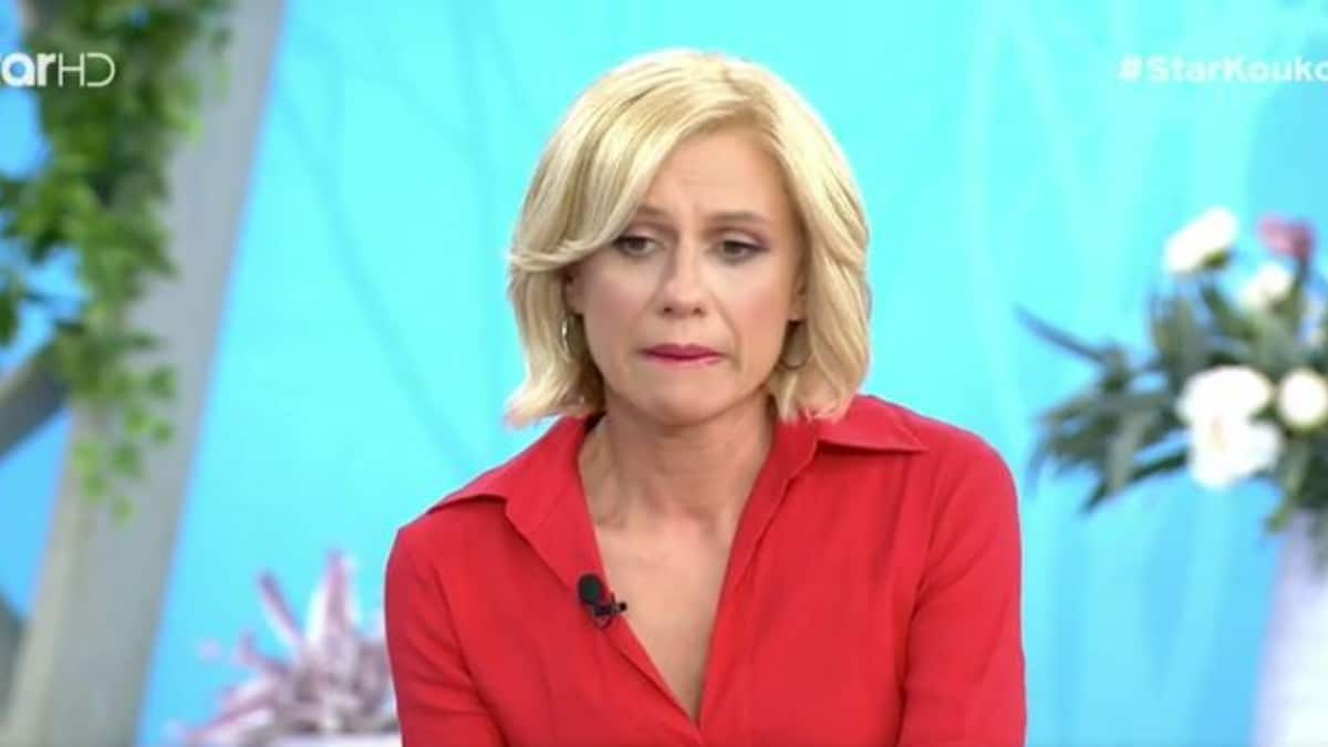 «Λύγισε» η Κατερίνα Καραβάτου: Αυτό είναι το μυστικό που κρατούσε για χρόνια από τους γονείς της – Δεν το αποκάλυψε ποτέ (Video)