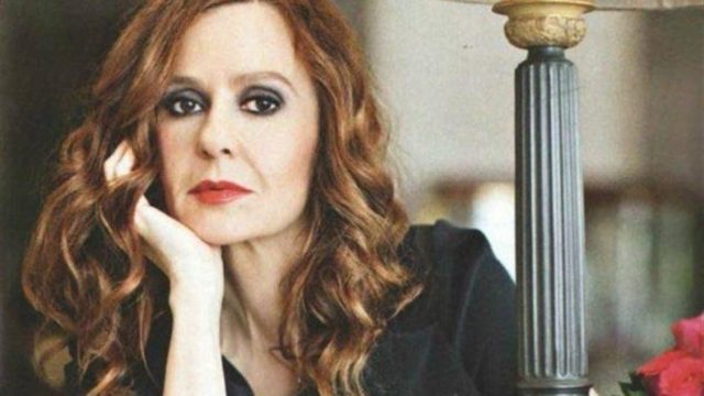 Το «ελιξήριο της νεότητας» για την Κάτια Δανδουλάκη: Αυτή τη δίαιτα ακολουθεί και είναι σαν μοντέλο στα 73 της!
