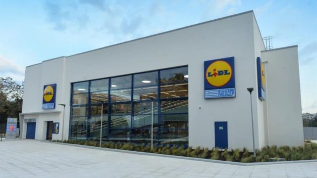 Ατελείωτη κοσμοπλημμύρα στα Lidl: Η ανακοίνωση που φέρνει πανζουρλισμό